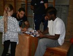 Die Profis haben den Kindern auch Autogramme gegeben.